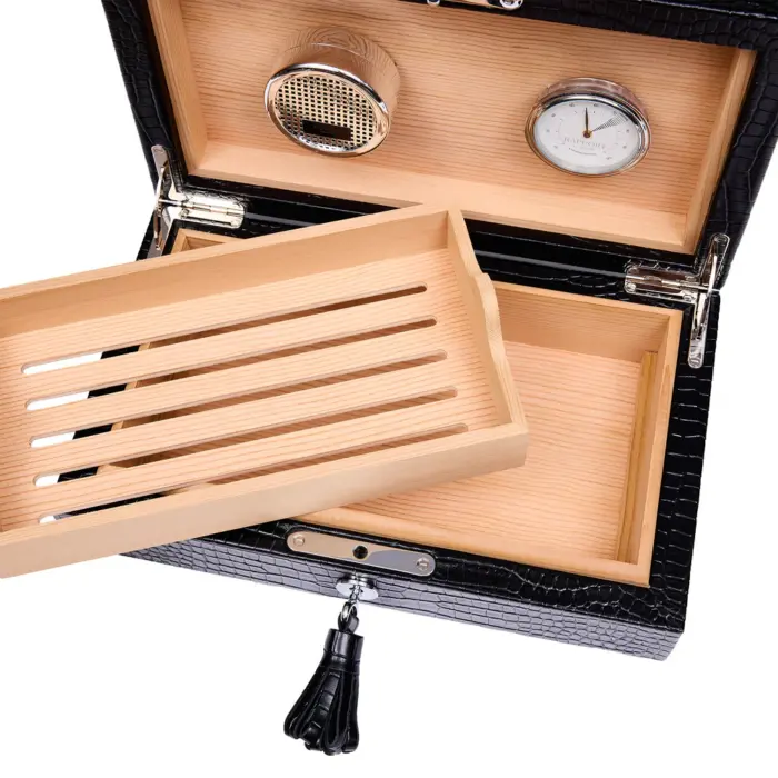 rapport small humidor heritage black 03 Watch Winders, Watch Boxes & Watch Safes Rapport Small Humidor Heritage Black