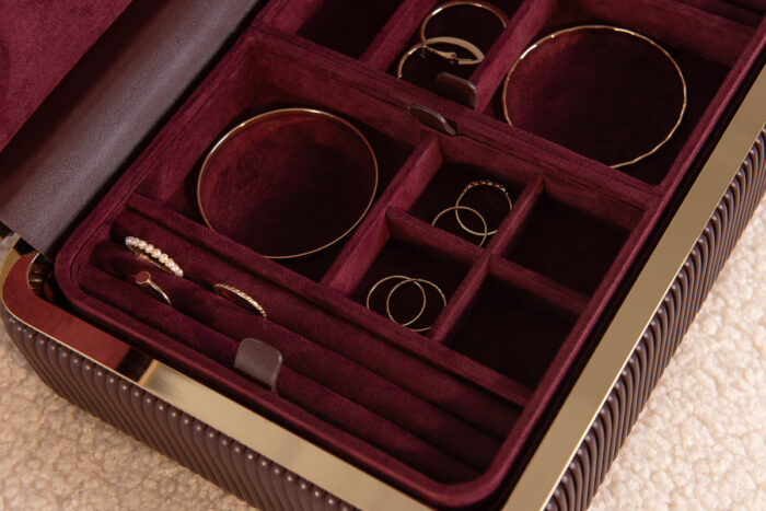 wolf jewellery box medium bella bordeaux 04 Watch Winders, Watch Boxes & Watch Safes WOLF Jewellery Box Medium Bella Bordeaux