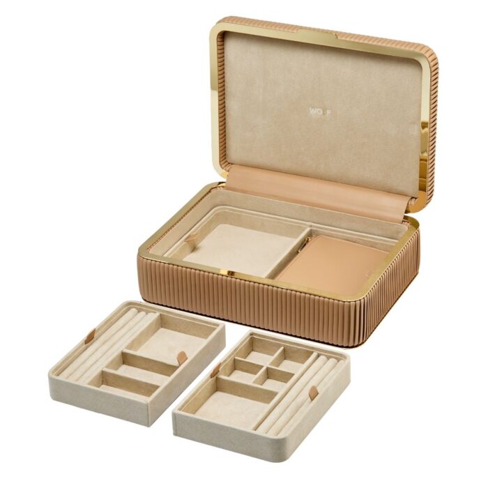 wolf jewellery box medium bella mocha detail Watch Winders, Watch Boxes & Watch Safes WOLF Jewellery Box Medium Bella Mocha