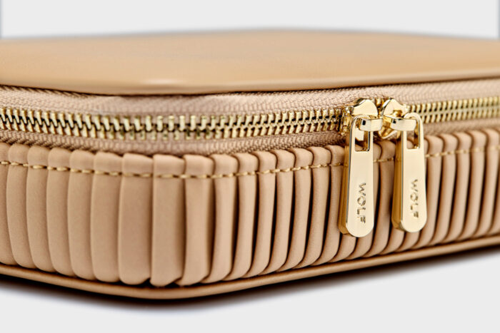 wolf jewellery zip case bella mocha closeup Watch Winders, Watch Boxes & Watch Safes WOLF Jewellery Zip Case Bella Mocha